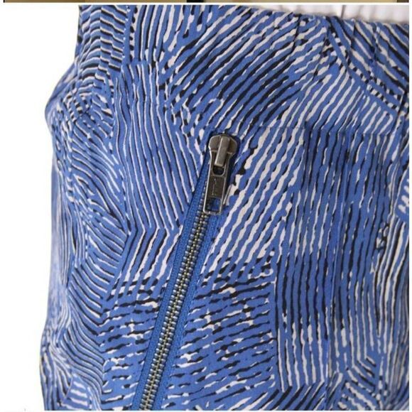 Rachel Zoe Pintucket Silk Jogger Pants Sz XS - Picture 8 of 8